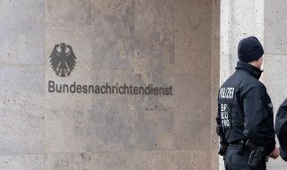 Шпионски скандал в Берлин!  Разследват шефа на германската агенция за киберсигурност за връзки с Русия