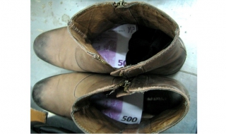 Откриха 138 000 евро в ботуши на поляк