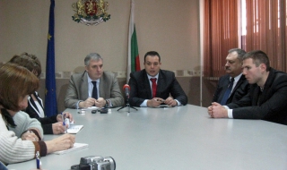 Затягат мерките за социалната помощ