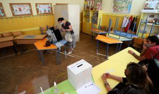 Преустановено е гласуването в Сливенско