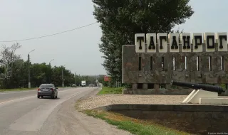 Масиран ракетен удар по Таганрог: Гори склад на Ozon