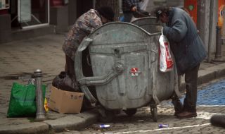 Между 130 хиляди и 250 хиляди в България нямат лични карти