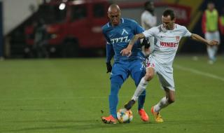 Руски и арабски клубове напират за звезда на Левски
