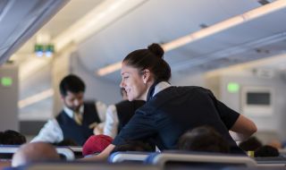 На борда на Lufthansa: Вече без "дами и господа"