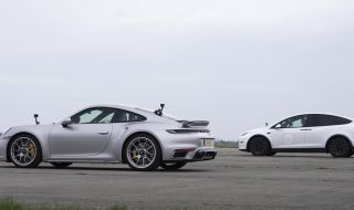 Може ли Porsche 911 да победи Tesla Plaid? (ВИДЕО)
