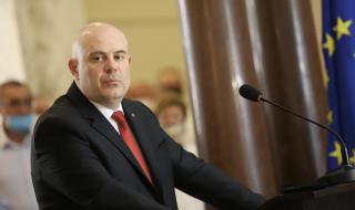 Гешев внесе доклад в НС за свършеното от Прокуратурата