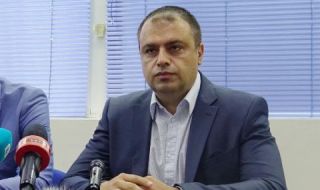 Дисциплинарно уволненият Рогачев ще обжалва
