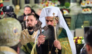 Рождественско послание на Българския патриарх Даниил: Бог става човек!