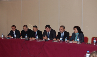 Винопроизводители обсъждаха новия законопроект за виното