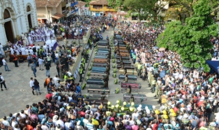 Масово погребение на жертвите от свлачището в Колумбия