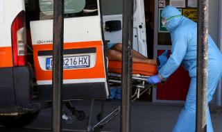 Нова жертва на коронавируса у нас - почина жена от Хисаря