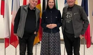  Пейо Пеев и Асен Драгнев посетиха Европейския парламент