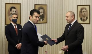 Радев връчва първи мандат за съставяне на правителство