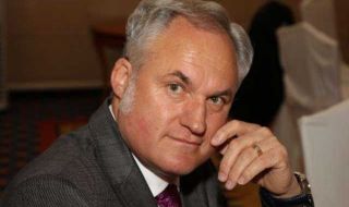 Кольо Парамов: Докарахме нещата дотам България да купува кисели краставички от Виетнам