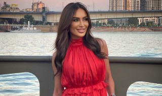 Бившата приятелка на Валери Божинов е секси в Дубай