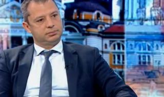 Делян Добрев ще е свидетел на Борисов по делото с Кирил Петков