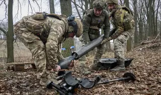 Украински военен е бил смъртоносно намушкан във врата, докато е връчвал повиквателна 