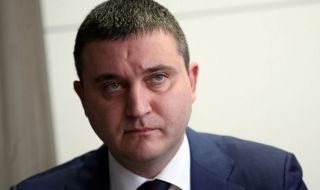 Няма полиция пред дома на Владислав Горанов