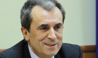 Освободен е зам. министър