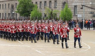 Полк. Миленски: Военният парад не превръща армията в боеспособна