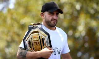 Шампион на UFC е готов да се бие на частен остров