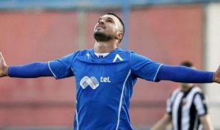 Валери Божинов се завърна в българския футбол при пълен обрат за Септември