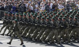 България въоръжава Украйна през Полша
