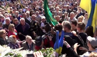 Сблъсъци в Киев и Харков