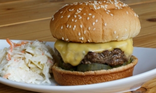 Заради заплахи спряха бургерите „Ердоган“