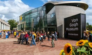 Музеят на Ван Гог в Амстердам празнува 50 години от създаването си