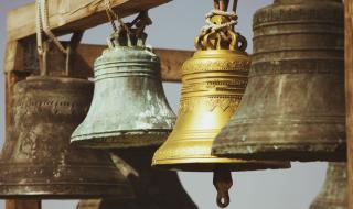 Откраднаха 100-килограмови църковни камбани в Добричко