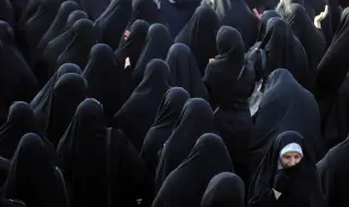 Как живеят жените в Иран днес?
