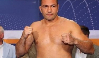 Кобрата прибира милион и половина от мача с Кличко