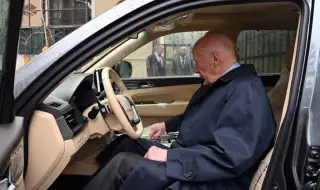 Simeon Saxe-Coburg-Gotha's new car 
