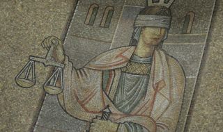 Оправдана за смъртта на бебе лекарка осъди прокуратурата за 63 000 лв.