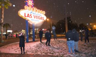 Сняг вали в Лас Вегас