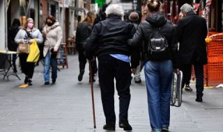 Затварят магазини, ресторанти и училища в Италия