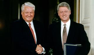 Елцин към САЩ през 1999: Просто ни дайте Европа!