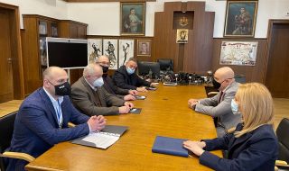 Гешев се срещна с ръководството на Камарата на строителите в България