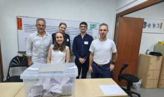 МВнР: Приключи изборният ден в Шанхай и Сингапур