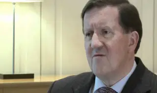 Бившият шеф на НАТО Джордж Робъртсън призова Лондон да даде приоритет на отбраната и оръжието пред социалните разходи