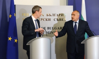 Борисов: Бежанците са едно, борбата с тероризма е друго
