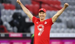 Челси предлага 50 милиона за Левандовски, ако не успее да вземе Холанд