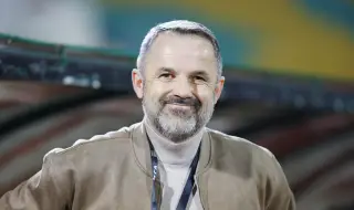 Локомотив Пловдив гласува дългосрочно доверие на Душан Костич