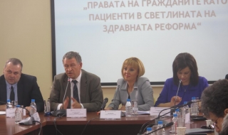 Мая Манолова препоръча Москов да чуе лекарското съсловие