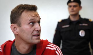 Алексей Навални се завръща в Русия