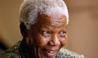 Доброволци отделят по 67 минути за благотворителност в чест на Мандела