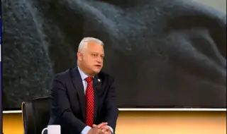 Дечев за оставката на Кандев: Беше много развълнуван. Каза, че му трябва време, преди да говори повече 