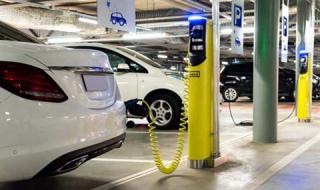 Електромобилите и хибридите задминаха по продажби дизелите