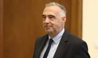Борбата е дали държавата ще се управлява при работеща демокрация, или от една мафиотска структура